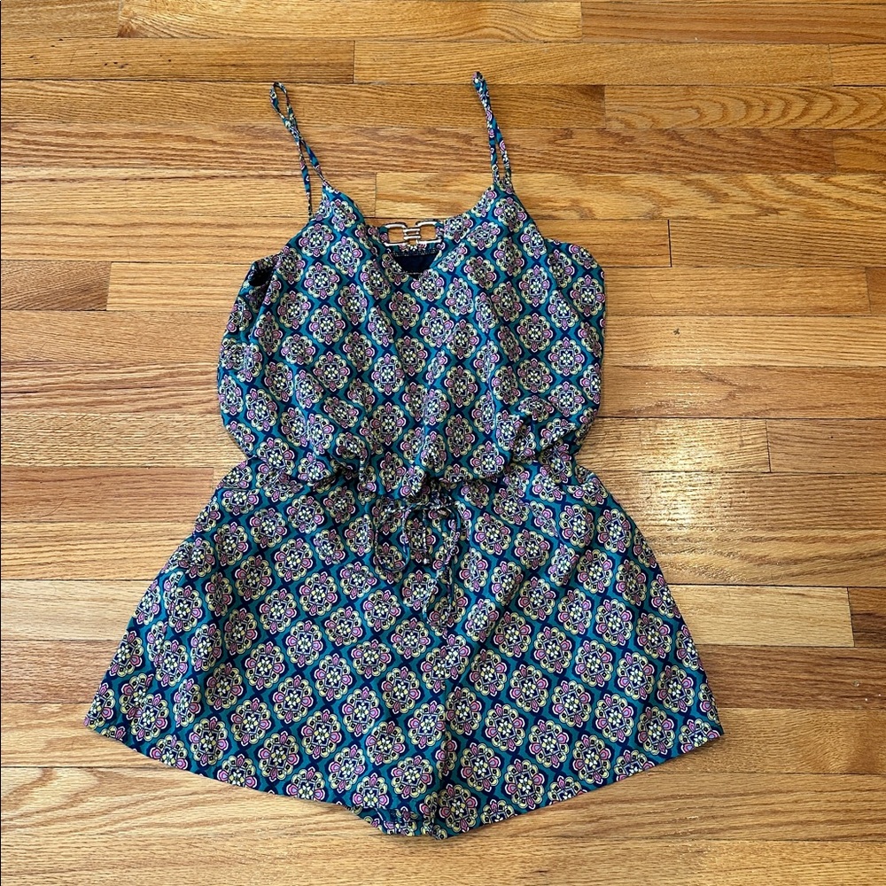 City Triangles Women’s Romper Size M